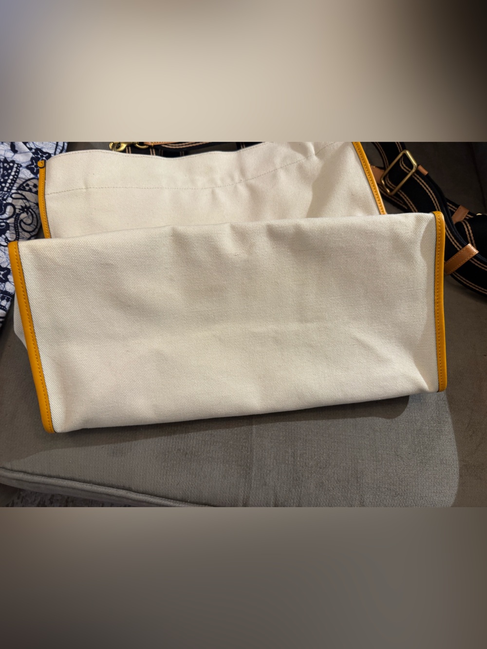 Camp Coach Canvas Tote 40 - Picture 6 of 14